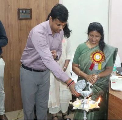 Chaibasa News: जिला परिषद ने शुरू किया रेंट मैनेजमेंट सिस्टम, अब ऑनलाइन जमा होगा दुकानों का किराया