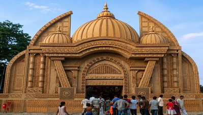 Ranchi News: सोमनाथ मंदिर की तर्ज पर चुटिया में बन रहा दुर्गा पूजा पंडाल