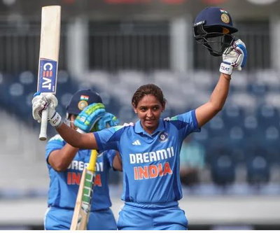 Sports News: T-20 में हरमनप्रीत कौर लगाएंगी ‘दोहरा शतक’, बनेंगी दुनिया की पहली क्रिकेटर