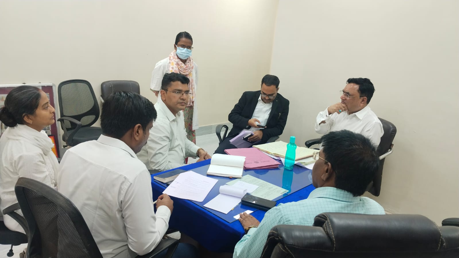 Chaibasa News: झालसा के निर्देश पर प्रधान जिला जज ने किया संप्रेषण गृह का औचक निरीक्षण