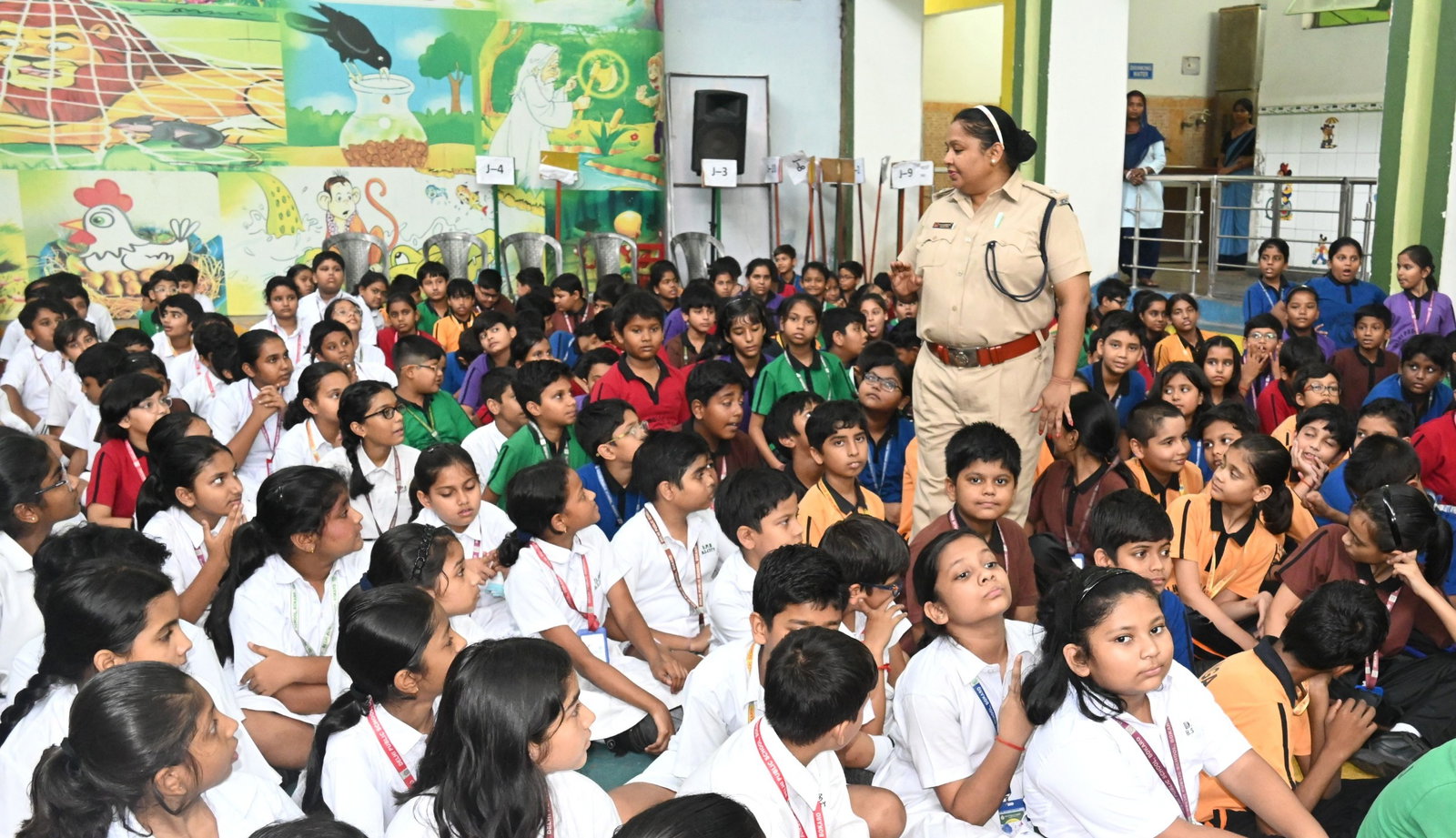 Bokaro News: सेक्टर-6 थानाप्रभारी ने बच्चों को किया जागरूक, बाल-सुरक्षा पर कार्यशाला का आयोजन