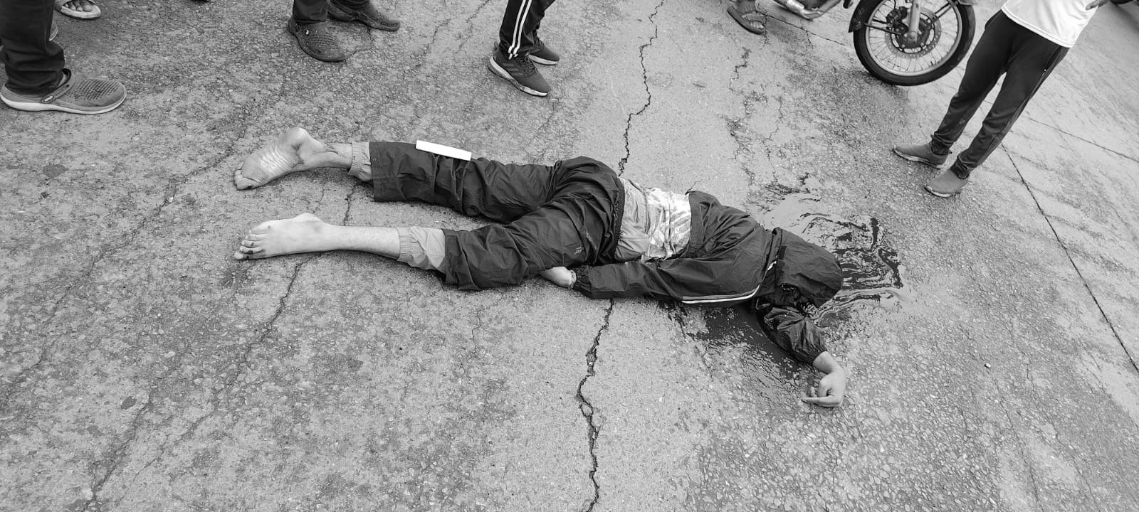 Saraikela News: आदित्यपुर-कांड्रा रोड पर हादसा, दो बाइकों की टक्कर में नर्सिंग स्टाफ की मौत