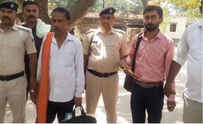 रिश्वत से नहीं साहब, विजिलेंस से डर लगता है!, घूस लेते क्लर्क गिरफ्तार