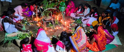 Saraikela News: प्रकृति पर्व करम की भक्ति में डूबा पदमपुर