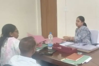 Saraikela News: सरायकेला के भूमि सुधार उपसमाहर्ता निवेदिता नियति का तबादला
