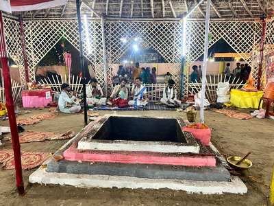 रामगढ़: यज्ञमंडप की परिक्रमा में उमड़ी श्रद्धालुओं की भारी भीड़