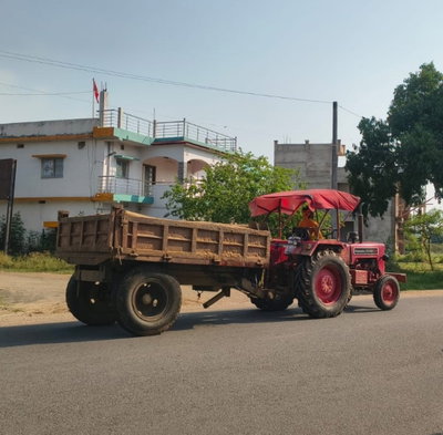 Hazaribagh News: चौपारण में रेत माफिया का बेखौफ नेटवर्क, प्रशासनिक सख्ती का दावा फेल