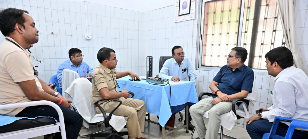 Bokaro News: दामोदर नदी में डूबने से छात्र की मौत, डीसी-एसपी ने परिजनों को बंधाया ढांढस