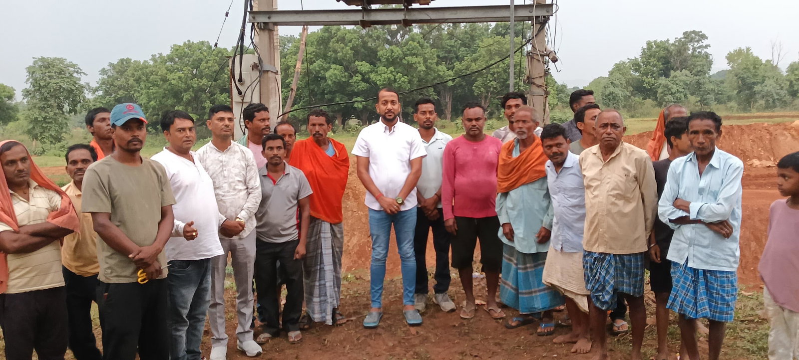 Ramgarh News: रायपुरा में 63 केवीए ट्रांसफॉर्मर शुरू, लोगों ने लीं राहत की सांस