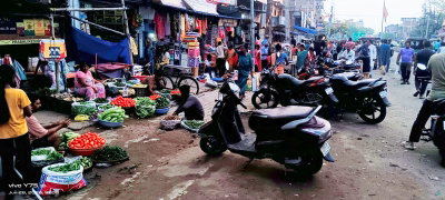 Hazaribagh News: रहड़ी-पटरी विक्रेताओं की मनमानी से बरही की यातायात बेपटरी, सड़क पर बढ़ा जाम