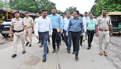 Bokaro News: बारिश के बीच बोकारो की सड़कों पर उतरे उपायुक्त, सुनी समस्याएं दिए समाधान के निर्देश