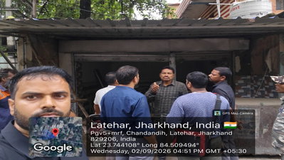 Latehar News: ट्रेड लाइसेंस जांच अभियान, धर्मपुर मोड़ क्षेत्रों में तीन दुकानें सील