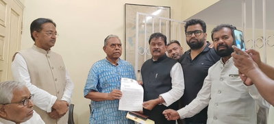 JPSC-JSSC परीक्षा विवाद: बंधु तिर्की ने कांग्रेस अध्यक्ष को सौंपा पत्र, मुख्यमंत्री से मिलने की मांग