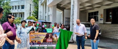 Ramgarh News: विश्व तंबाकू निषेध दिवस पर जागरूकता वाहनों को उपायुक्त ने किया रवाना