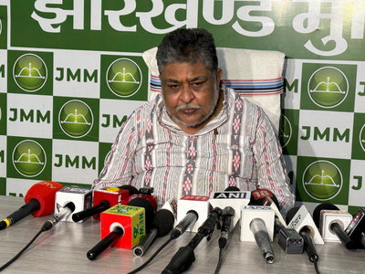 JMM: आदिवासियों की पहचान के लिए ‘सरना धर्म कोड’ जरूरी, जनगणना में अलग कॉलम की मांग