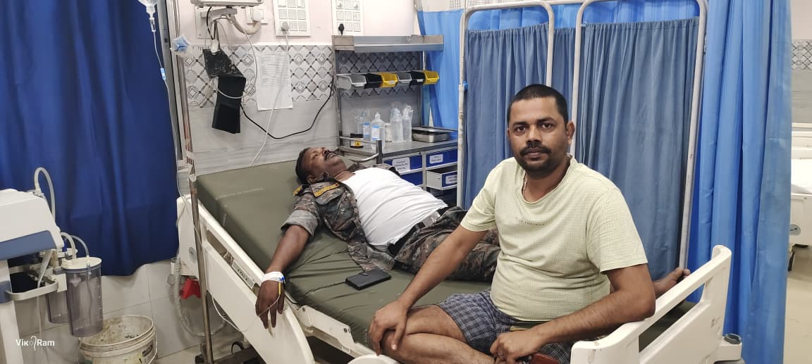 लातेहार: ड्यूटी के दौरान अचानक बिगड़ी ASI की तबीयत, अस्पताल में इलाज जारी