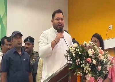 तेजस्वी यादव ने झारखंड में भरी हुंकार, बोले- इंडिया गठबंधन के साथ मजबूती के साथ खड़े