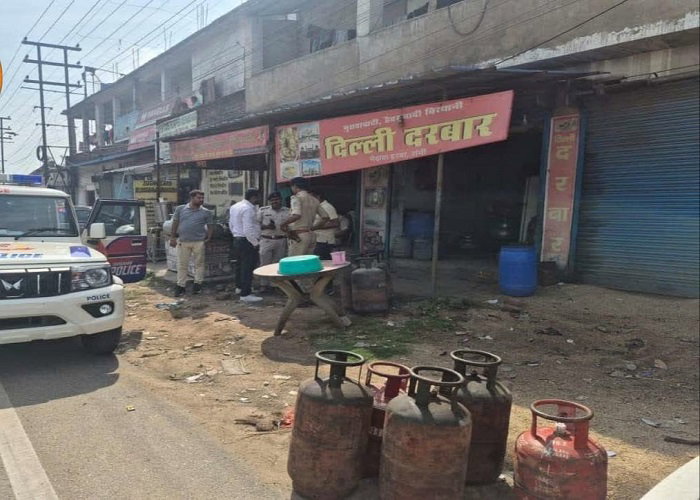 रांची में अवैध गैस रिफिलिंग का भंडाफोड़, 9 सिलेंडर जब्त