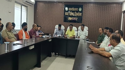 Simdega News: नगर परिषद की बैठक, दुर्गा पूजा पंडालों के आसपास होगी साफ-सफाई व रौशनी की व्यवस्था