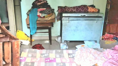 Hazaribagh News: घर की खिड़की तोड़कर चोरी, नकदी समेत लाखों के जेवरात ले गए चोर