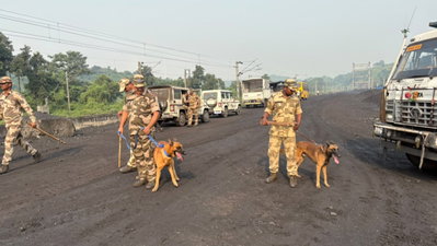 Bokaro News: कोयला चोरी के खिलाफ CISF की कार्रवाई, 56 बाइक-19 साइकिल समेत 32 टन कोयला जब्त