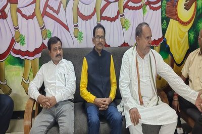 बोकारो: भाषा की आड़ में समाज का विभाजन नहीं  करे सरकार- अखिलेश