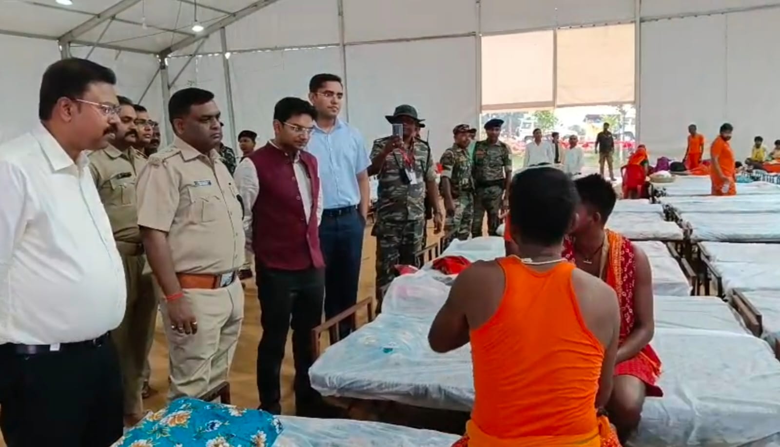 Deoghar News: बासुकीनाथ में दूसरी सोमवारी को श्रद्धालुओं का लगेगा तांता, प्रशासन ने सुविधाओं का लिया जायजा
