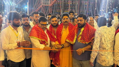 Ranchi News: ओटीसी ग्राउंड में गजराज पूजा समिति के पंडाल का उद्घाटन, दर्शन को उमड़े श्रद्धालु