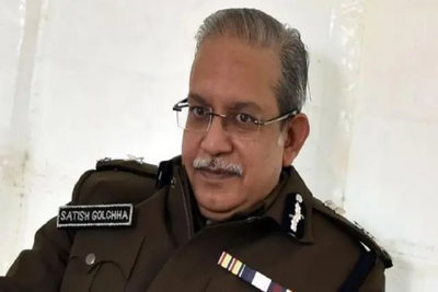 हटाए गए दिल्ली पुलिस कमिश्नर सतीश गोलचा, अनुराग कुमार को कमान