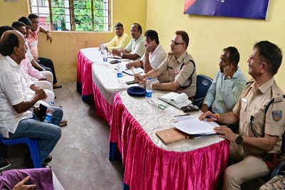 Giridih News: मोहर्रम को लेकर शांति समिति की बैठक, डीजे पर बैन