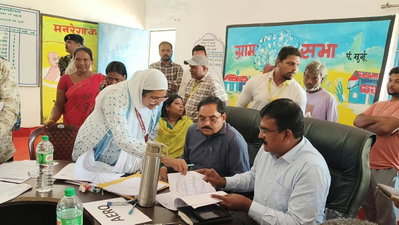 Gumla News: SIR नोटिस मामलो की सुनवाई में शामिल हुए के.रवि, जनजातीय समूह को सहयोग करने का निर्देश