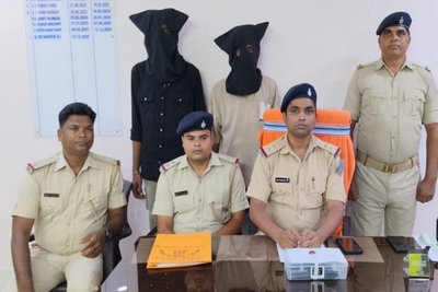 Jamshedpur News: डिमना चौक से हथियार के साथ दो युवक गिरफ्तार