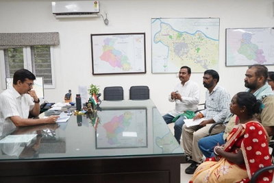 Jamshedpur News: जन शिकायत निवारण दिवस पर डीसी ने सुनी लोगों की समस्याएं
