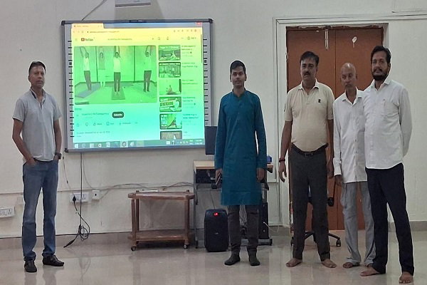 Hazaribagh News: योग दिवस पर VBU में किया जाएगा सामूहिक योगाभ्यास