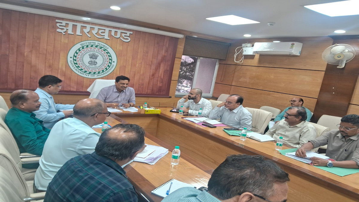 Ranchi News: रिम्स में साल के अंत तक भरेंगे सभी जरूरी टीचिंग पद, HMIS 100% लागू करने का निर्देश