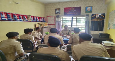 Palamu News: एसपी ने किया लेस्लीगंज थाना व SDPO कार्यालय का निरीक्षण