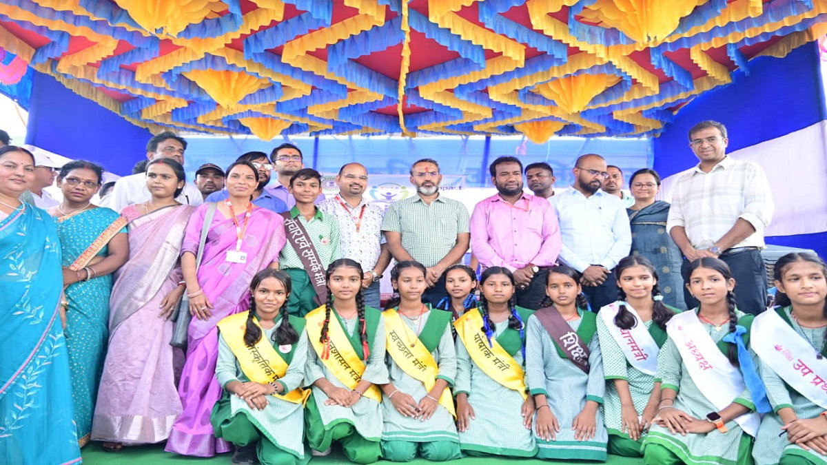 Giridih News: गिरिडीह में ‘मोबाइल गुरु’ पहल को बढ़ावा, 100 शिक्षकों को मिली ट्रेनिंग