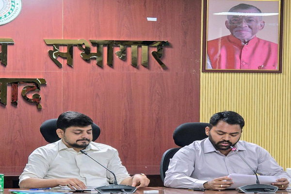 Dhanbad News: सदर अस्पताल में मिल रही बेहतर सुविधाएं, मरीजों की संख्या बढ़ी