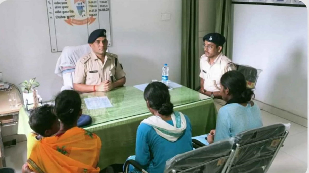 Bokaro News:  पारिवारिक कलह में घर से निकली दो लड़कियां, यूपी से पहुंची बोकारो