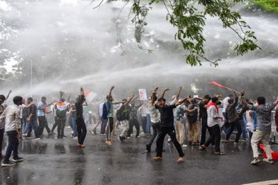 बिहार में प्रदर्शनकारियों पर नहीं होगी कानूनी कार्रवाई, FIR वापस लेगी सरकार