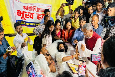 JPSC-JSSC Protest: जयपाल सिंह मुंडा स्टेडियम पहुंचे बाबूलाल मरांडी, भर्ती प्रक्रिया पर उठाए सवाल