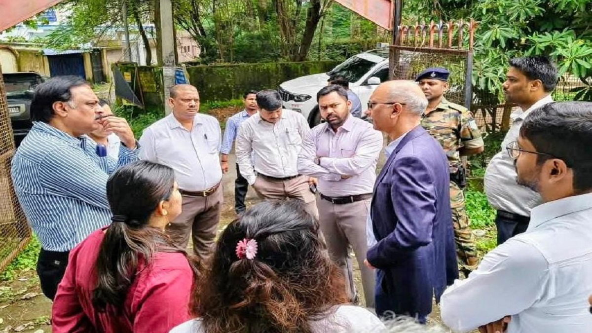 Dhanbad News: बेलगड़िया के परिवारों को रोजगार से जोड़ने की पहल, 10 हजार वर्गफीट में बनेगा स्किल व टेक्सटाइल सेंटर
