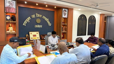 Latehar News: स्‍थानीय उत्‍पादों को अंतरराष्‍ट्रीय बाजार से जोड़ने की हो पहल- डीसी