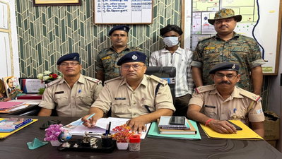 Bokaro News: दुकान का एस्बेस्टस तोड़कर चोरी करने का आरोपी गिरफ्तार