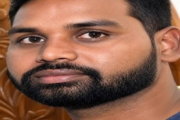 Breaking: डीडी बार हत्याकांड में 2 लाख का इनामी विश्वनाथ मंडल उर्फ बोदरा ने किया सरेंडर