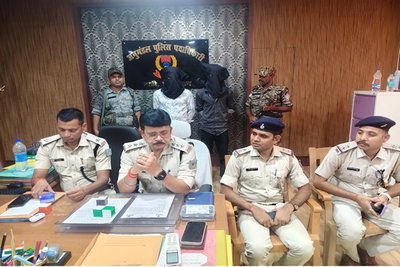 Hazaribagh News :  जीजा निकला विक्की सोनी का हत्यारा, महज 36 घंटे में दो अपराधी गिरफ्तार