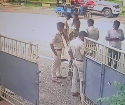JPSC-JSSC छात्रों का विधानसभा घेराव :  भाजपा प्रदेश प्रवक्ता प्रतुल शाहदेव को किया गया नजरबंद