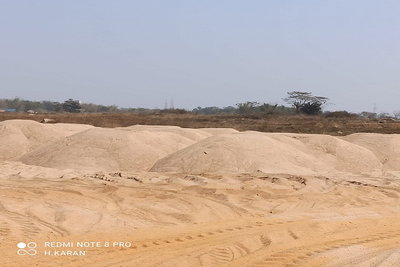 बहरागोड़ा में बालू माफिया के खिलाफ बड़ी कार्रवाई, 13000 CFT अवैध बालू जब्त