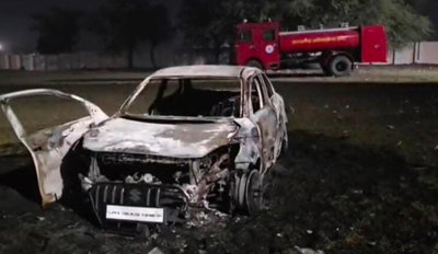 बोकारो :   आरोपियों को पकड़ने गई पुलिस टीम पर हमला, कार फूंकी, पहचान के लिए गया युवक लापता