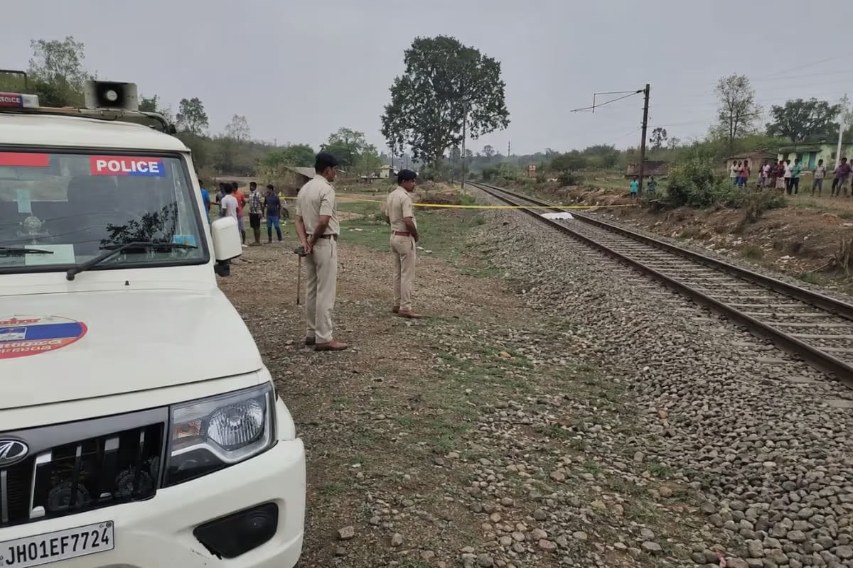Ranchi News : चलती ट्रेन से गिरकर व्यक्ति की मौत, शिनाख्त में जुटी पुलिस